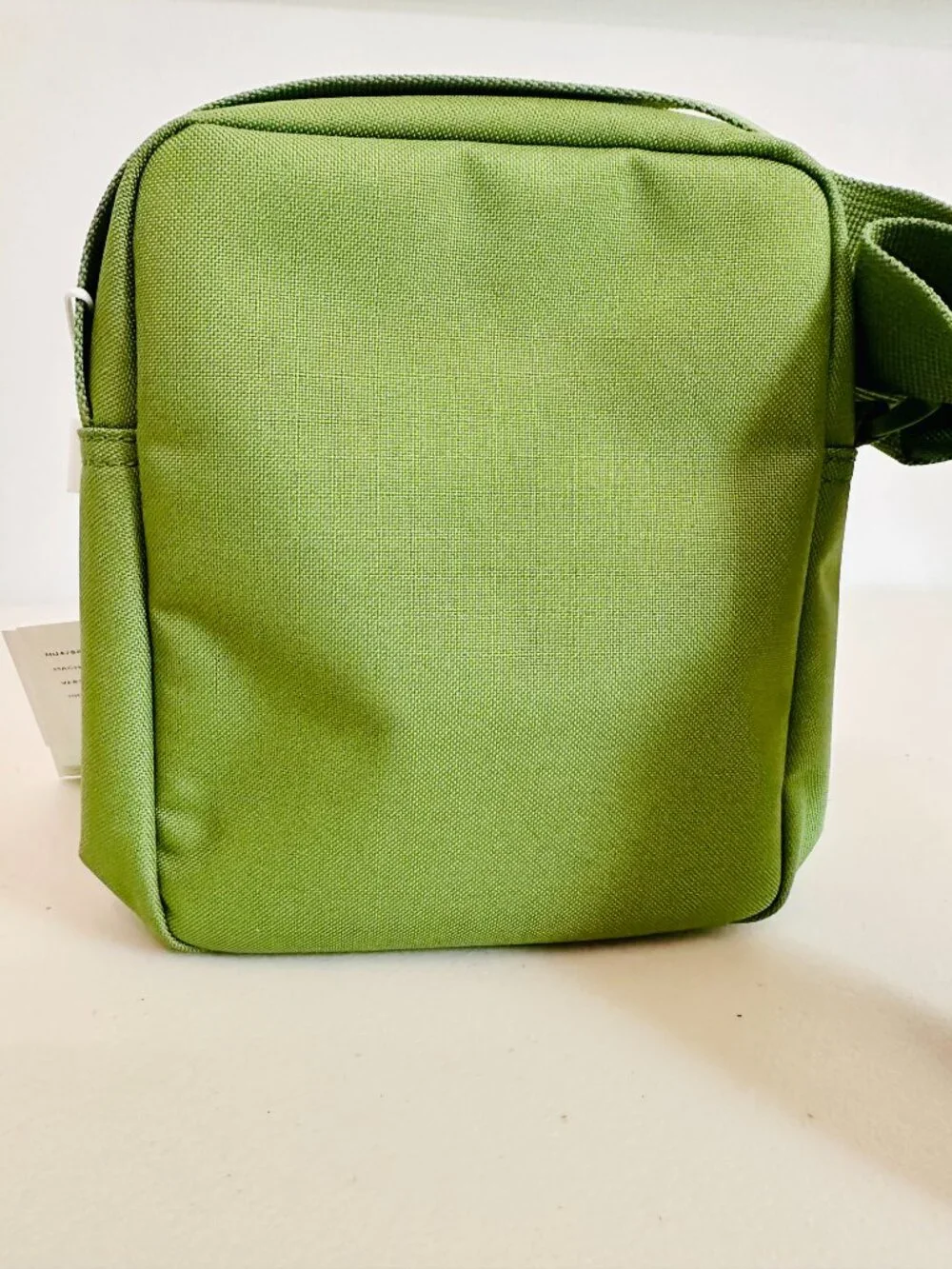 LACOSTE NEOCROC MACHE GREEN VERTICAL CAMERA CROSSBODY BAG UNISEX
